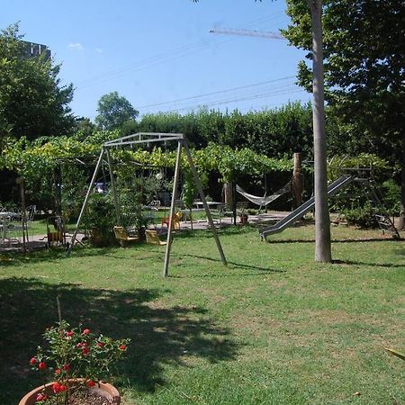 Hotel Perugini Marebello Zewnętrze zdjęcie